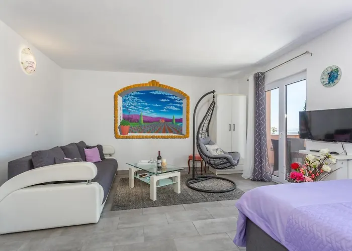 Apartment Stunning In